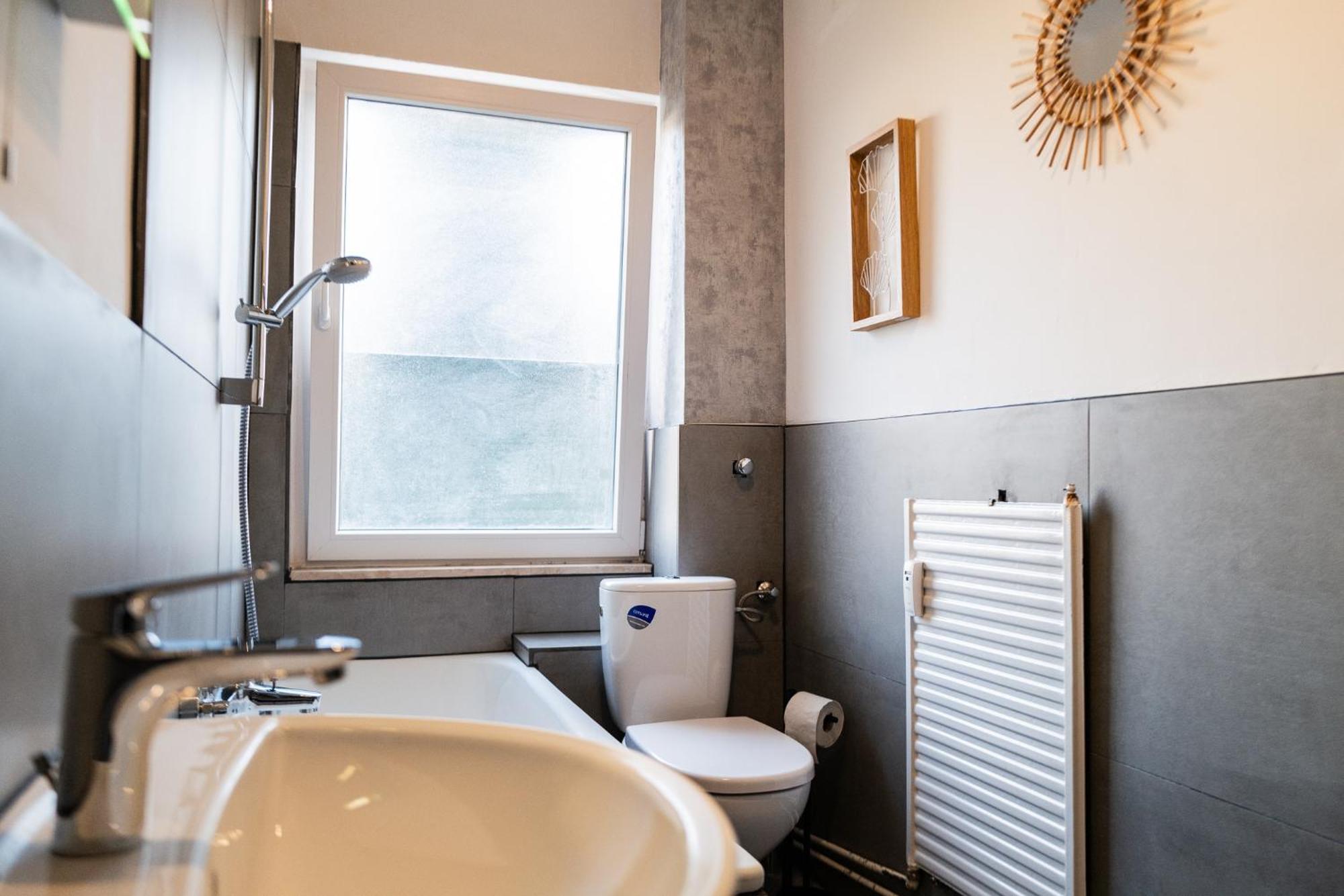#412 Komfortable, Stilvolle Wohnung Fuer 6 Personen Mülheim an der Ruhr Екстериор снимка